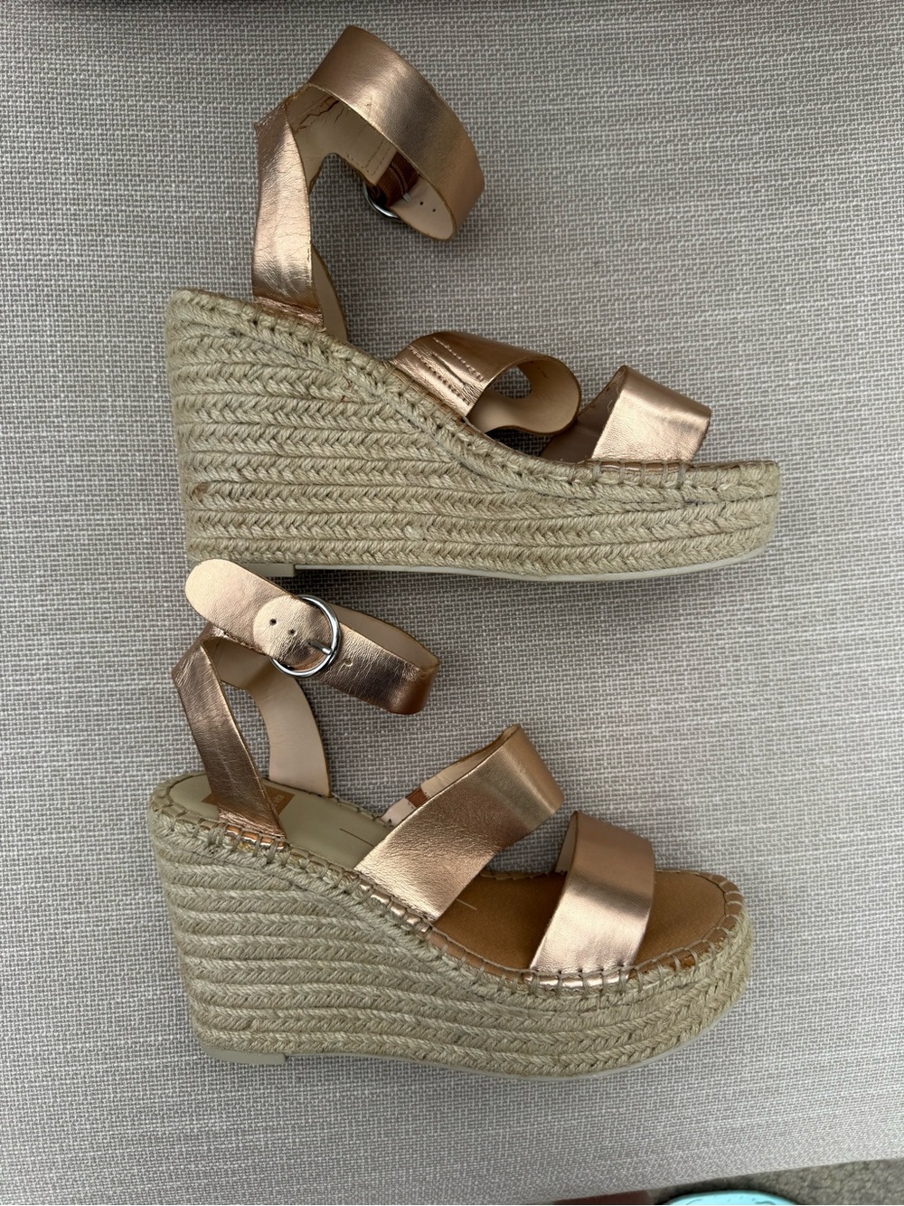 DOLCE VITA BRAND NEW Womens Metallic Rose Gold Espadrille Wedge Sandals